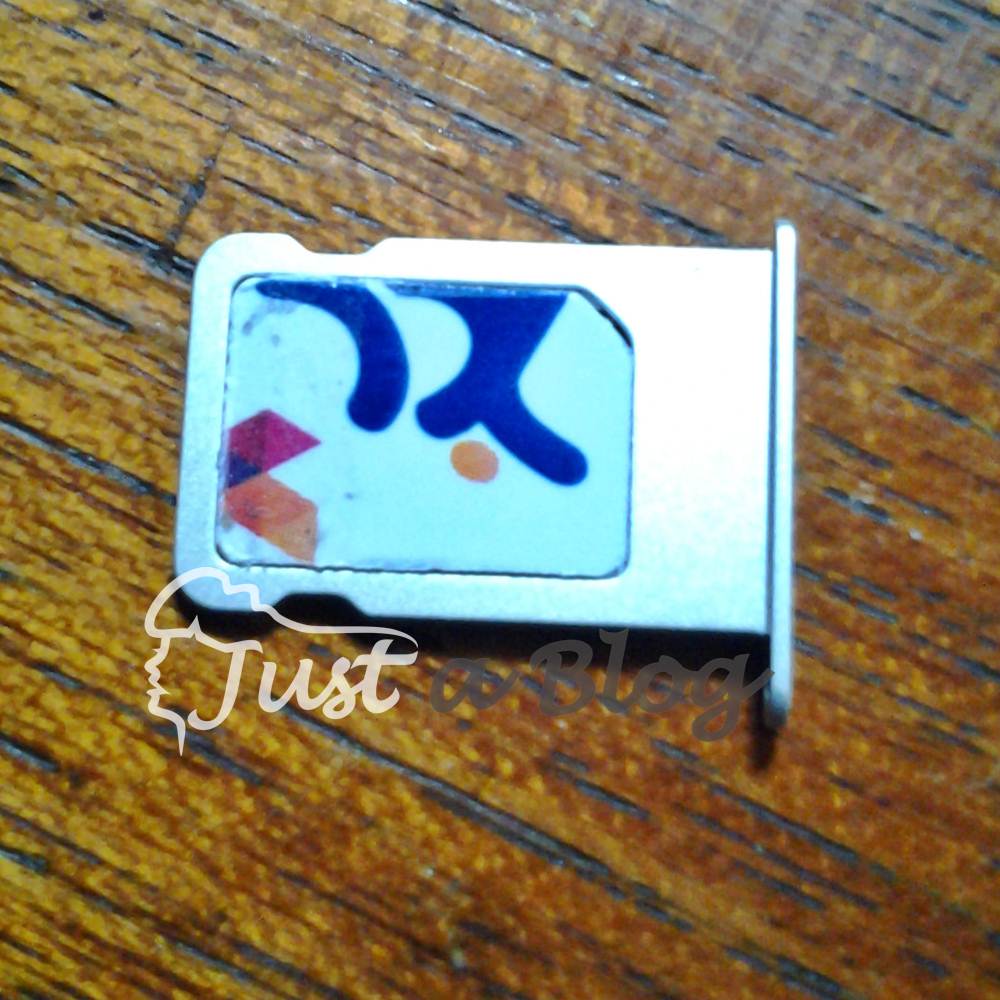 laptop yang ada slot sim card